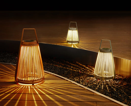 Higold Luxury Exterior Solar lights Outdoor For Yard Apollo Solar Powered Landscape Lighting Lamps For Garden