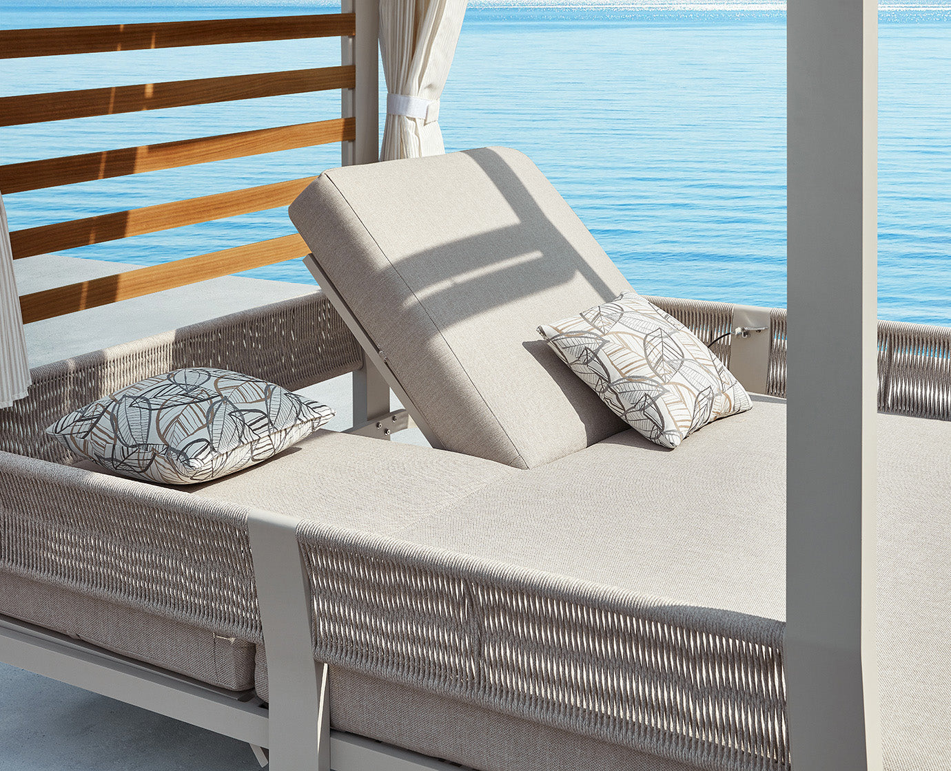 HIGOLD Luxury Outdoor Furniture Patio Daybed Set BORROMEO Poolside Day Bed