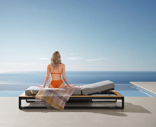 Higold Luxury Aluminum Teak Outdoor Furniture Pool Chaise Loungers With Side Table Cambusa Lounge Chairs