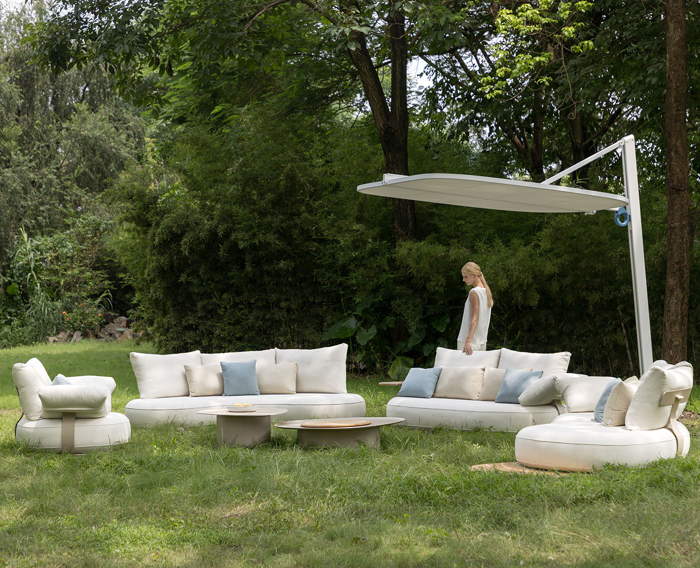 Free Shipping HIGOLD Calla Teak Outdoor Furniture 5 Seats Patio Sofa Set With Cushions